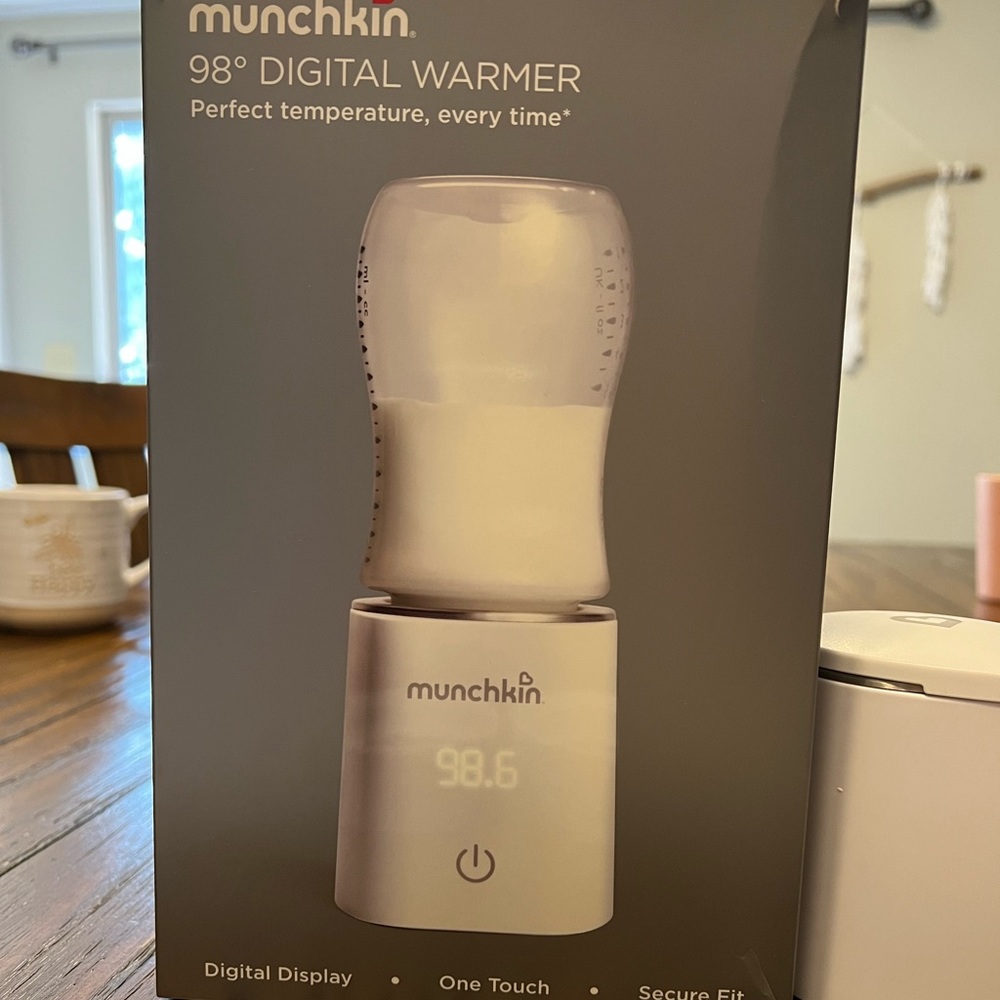 Munchkin Digital bottle warmer